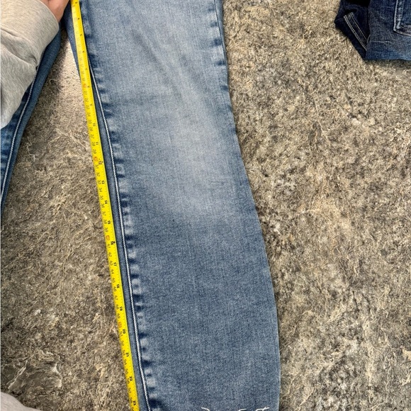 Good American Jeans - Picture 6 of 6